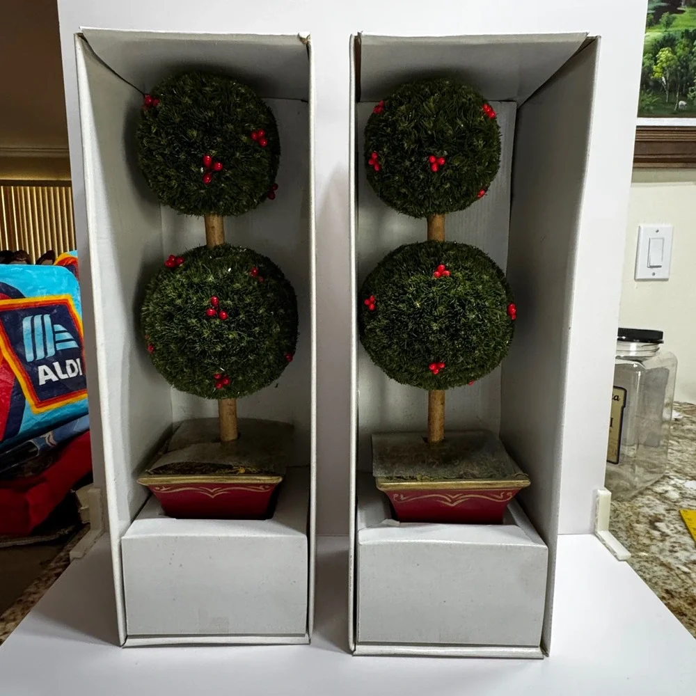 Lot 2 Artificial Double Ball Topiary Trees Berries Gold Red 19